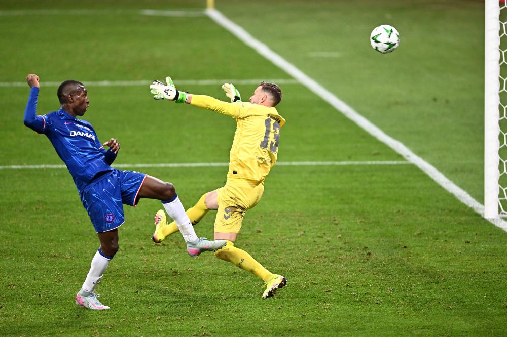 欧洲足球疯狂夜：拜仁造惨案，曼城大胜切尔西爆冷