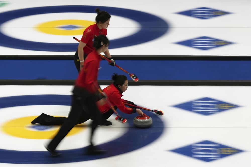 子弹官方：利伯蒂生病缺席今日对阵36人，德弗斯代替其出战